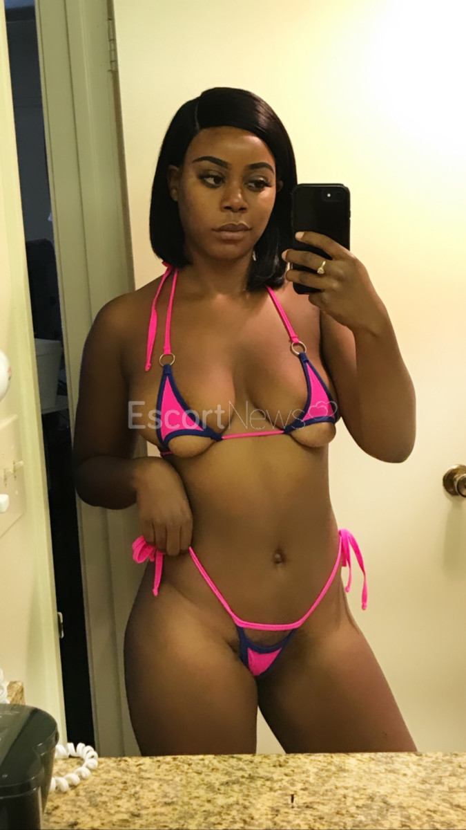 AmiyaDenae: sexy escort girl from California (USA) - 6guide.nl