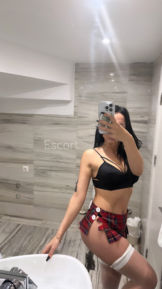 Ela ela: sexy escort girl from Istanbul (Turkey) - 6guide.nl
